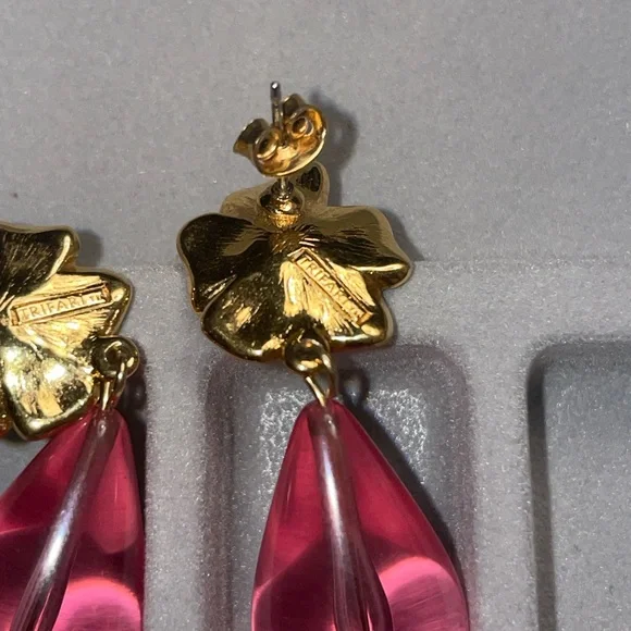 Trifari Gold and Pink Teardrop Earrings - Picture 3 of 6